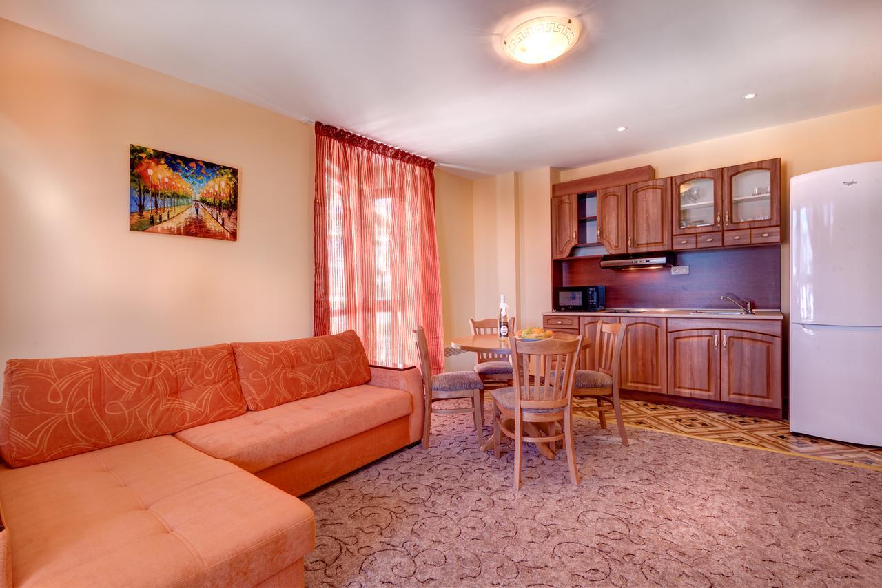 Mountain Lodge Apartments Pamporovo Bagian luar foto