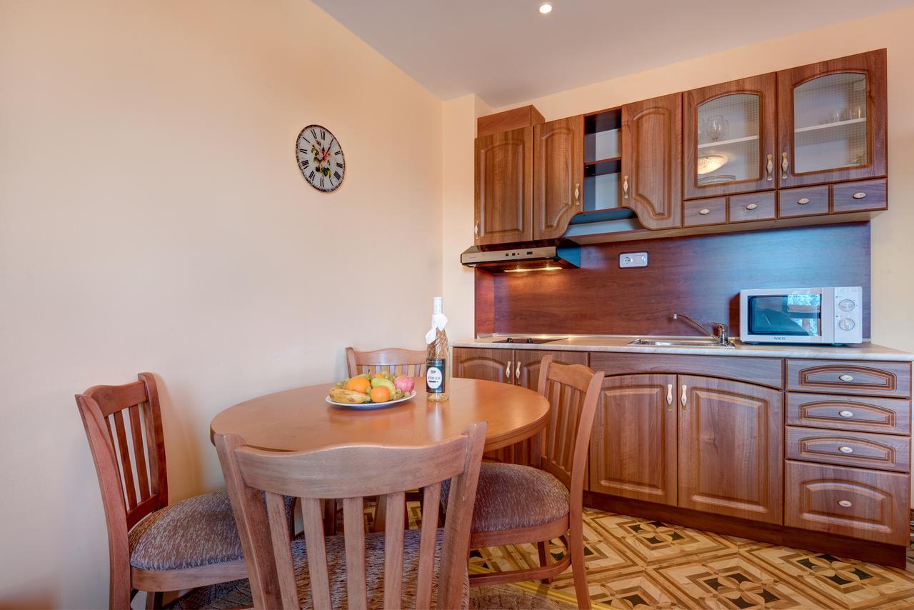 Mountain Lodge Apartments Pamporovo Bagian luar foto