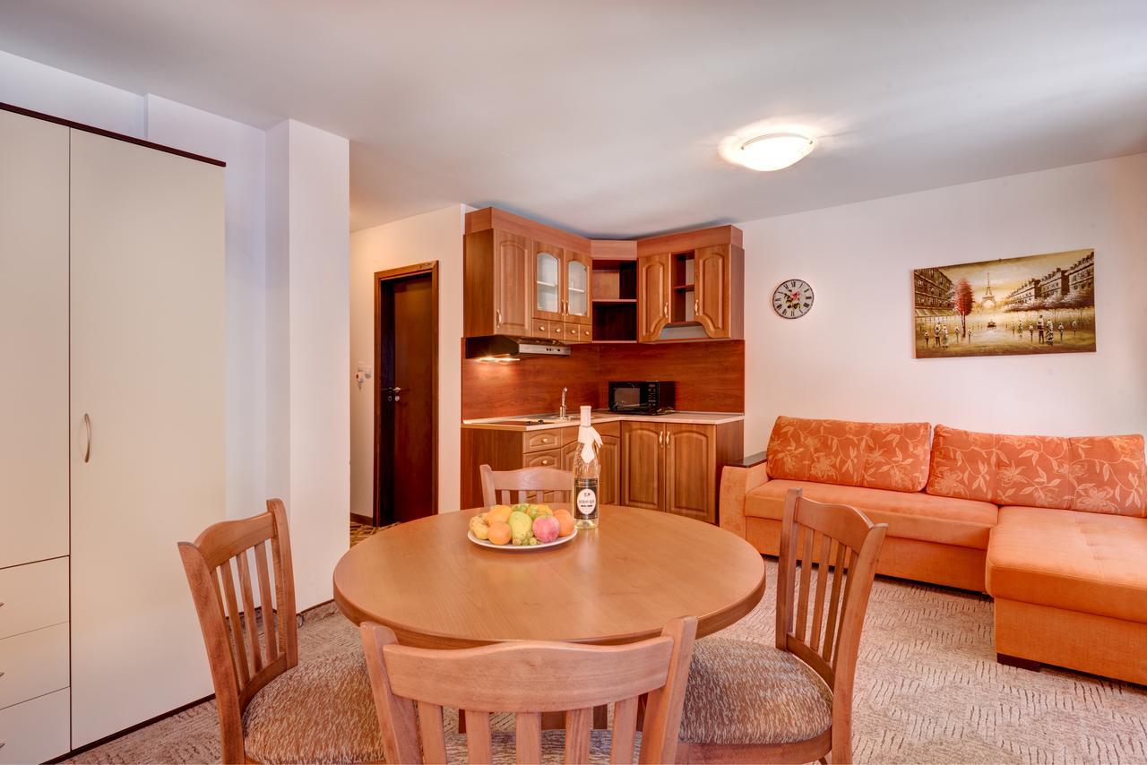 Mountain Lodge Apartments Pamporovo Bagian luar foto